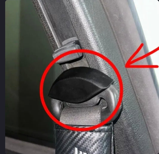 BMW E36 Seatbelt Adjuster Cover Clip (Each) – installed