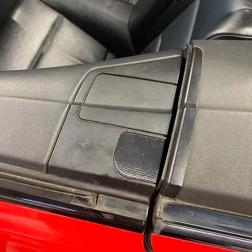 BMW E46 Convertible rear trim rod cover, fitment detail
