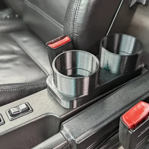 BMW E30 Cupholder Center